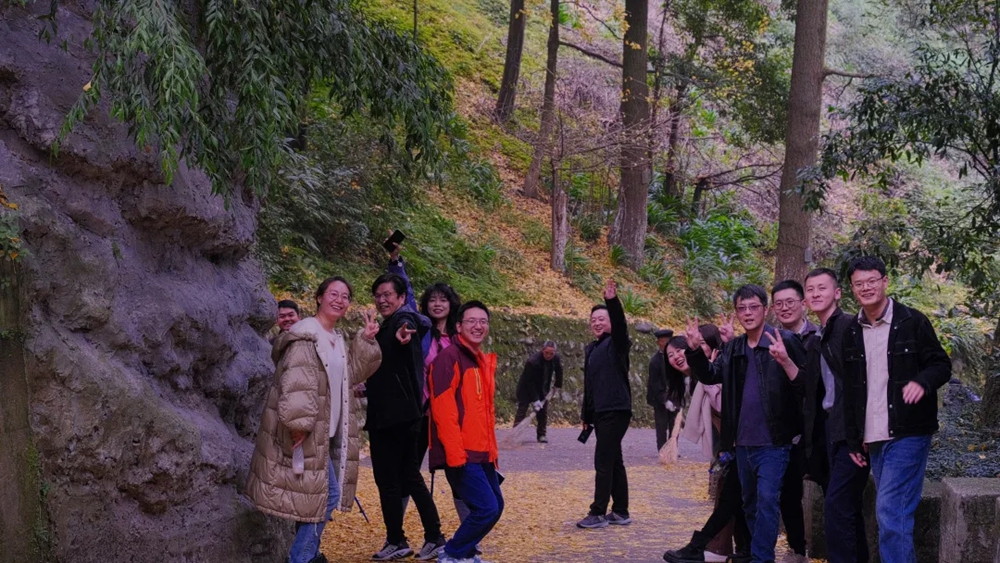 af25f8cc14addd62a588d6141567fd14.jpg af25f8cc14addd62a588d6141567fd14.jpg